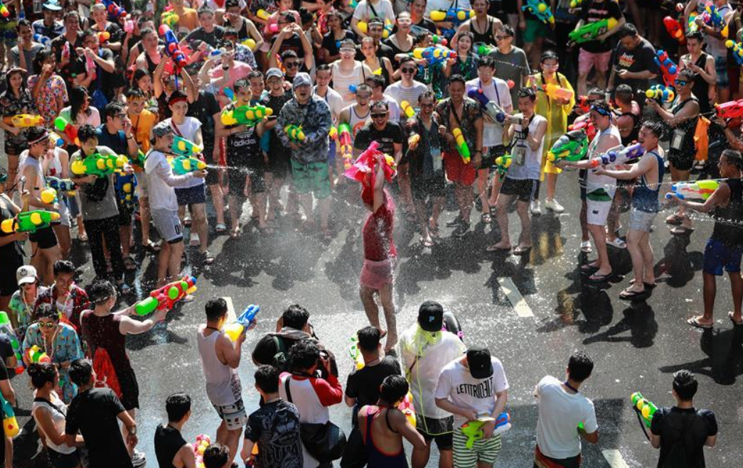 Ini 10 Fakta Tentang Festival Songkran di Thailand
